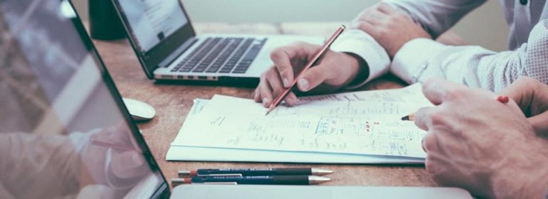 Refugee law topics image